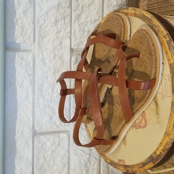 Me Too Strappy Sandals Woman's Size 10 - Picture 1 of 7